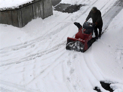( マイ除雪車で )