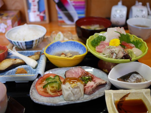 ( 本日のランチ銀ダラ定食 )