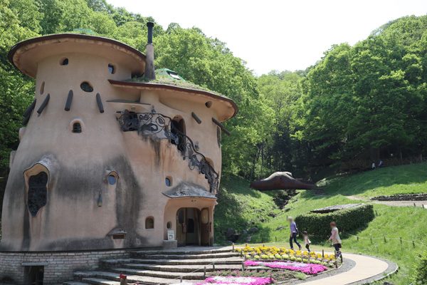 ( ムーミンの家 )