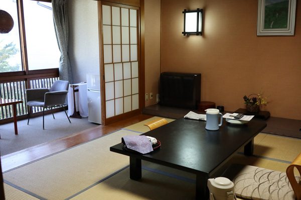 ( 和室14畳 )