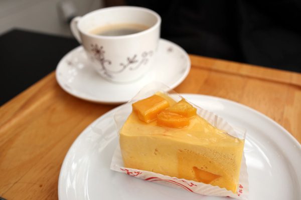 ( マンゴーチーズケーキ&コーヒー )